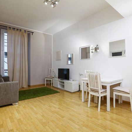 Luminoso Appartamento Con Balcone In Cadorna ミラノ エクステリア 写真